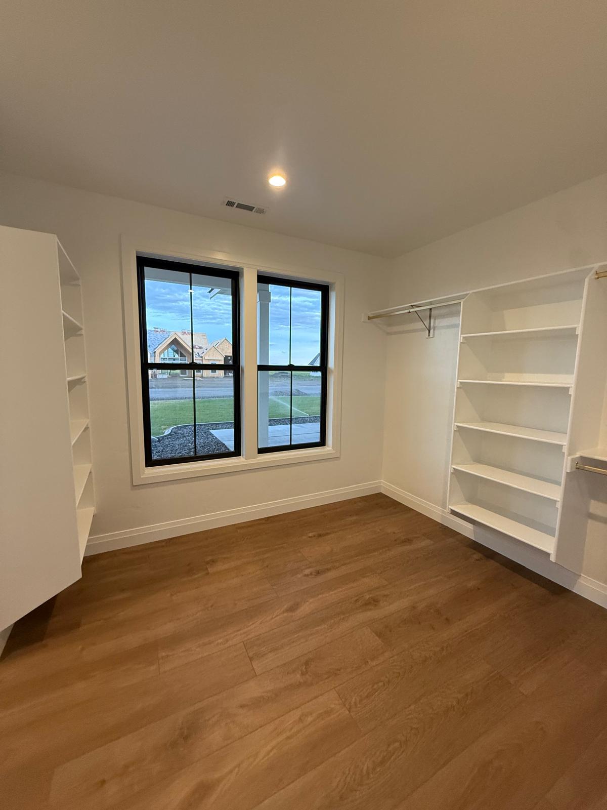 Custom closet built-ins